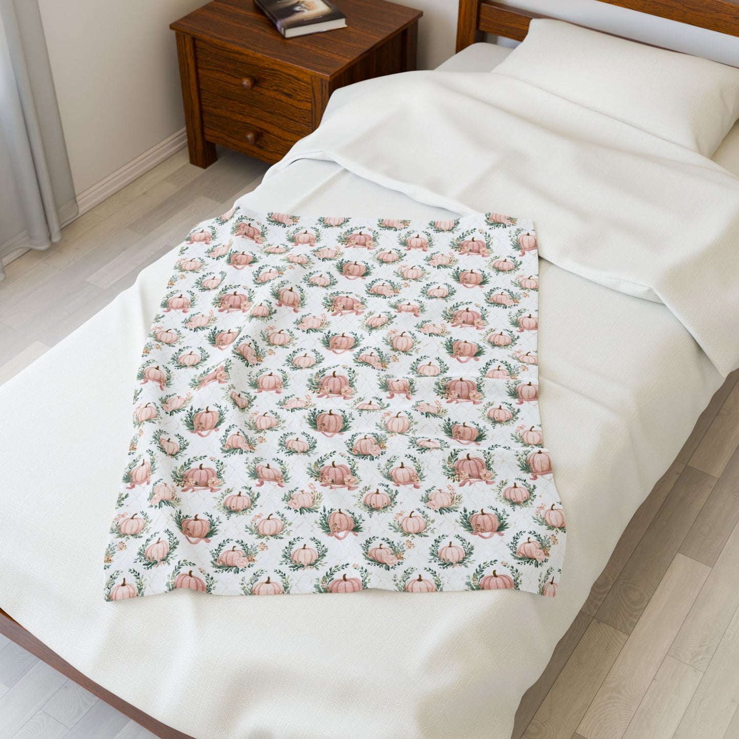 Velveteen Plush Blanket - Cozy Floral Home Decor Gift - Elegant Pumpkin Design