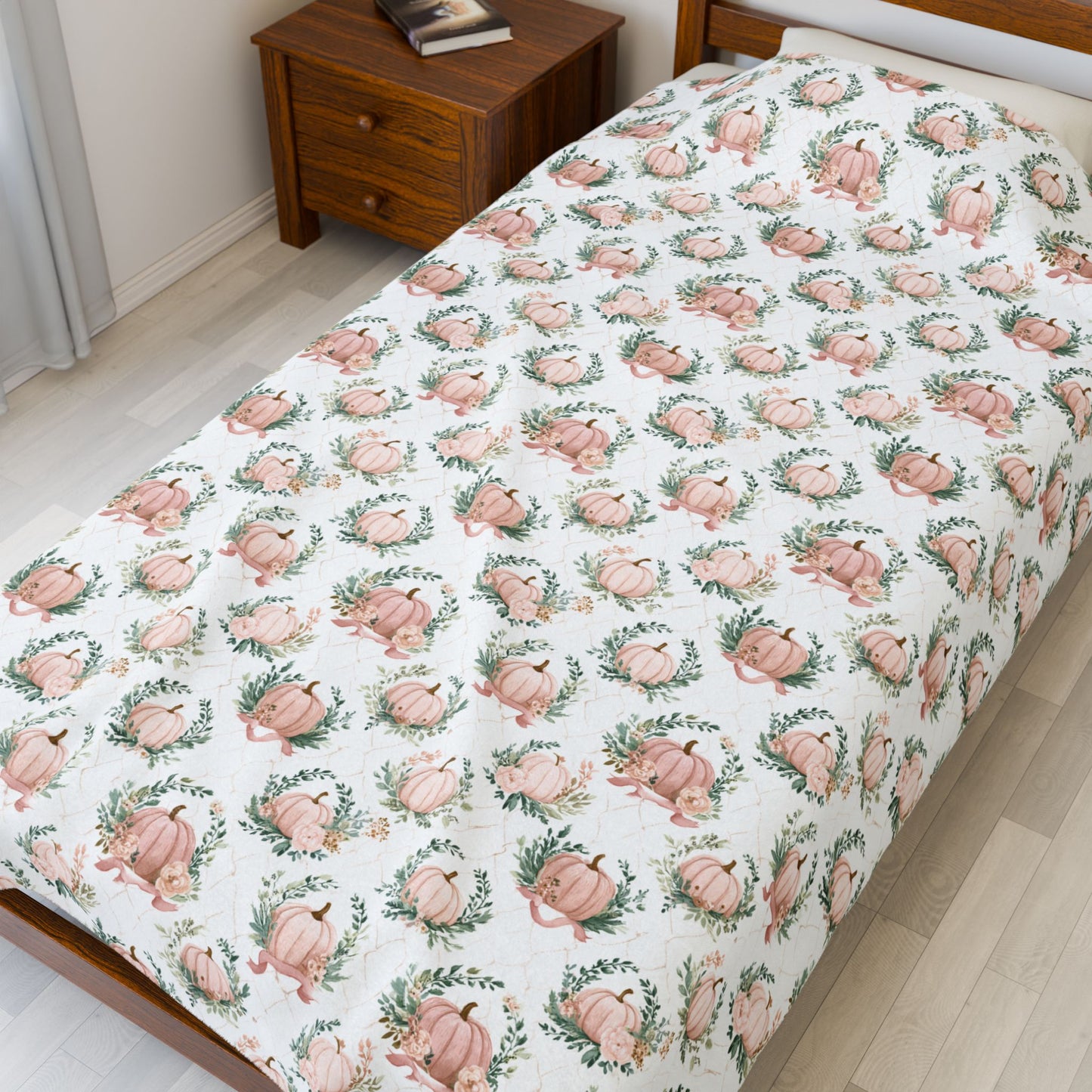 Velveteen Plush Blanket - Cozy Floral Home Decor Gift - Elegant Pumpkin Design