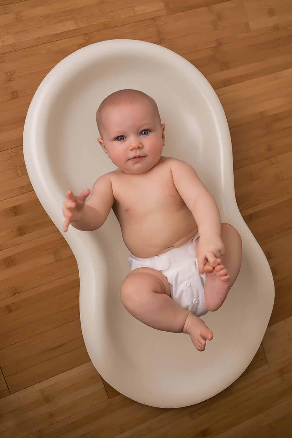 The Original Made in USA Easy-to-Clean Changing pad-Keekaroo Peanut Changer Baby