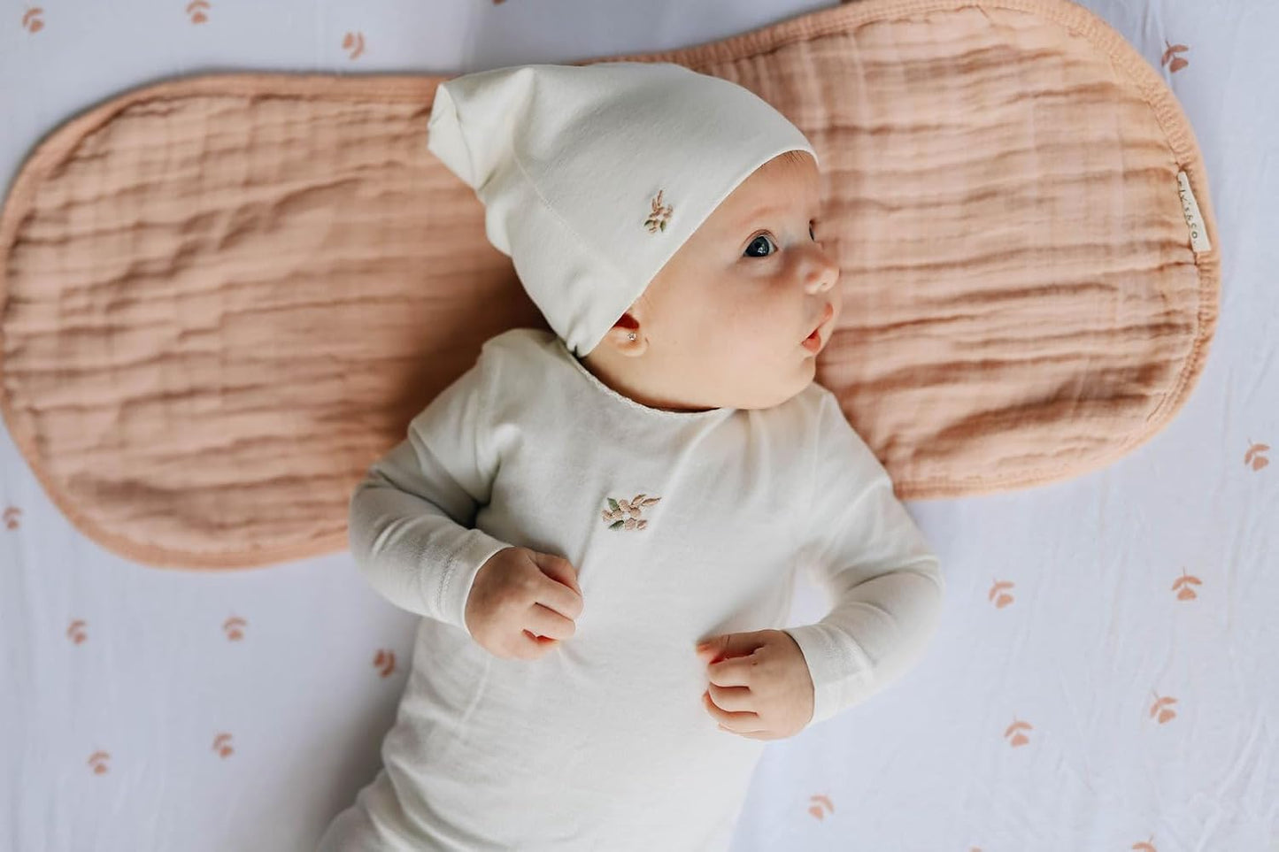 Ely’S & Co. Crib Sheets Baby Girl Fitted Crib Mattress Sheet Set, 2 Pack, 100% Jersey Knit Cotton, Infant and Toddler Nursery Bedding, Pink Tulip Collection, 28” X 52”