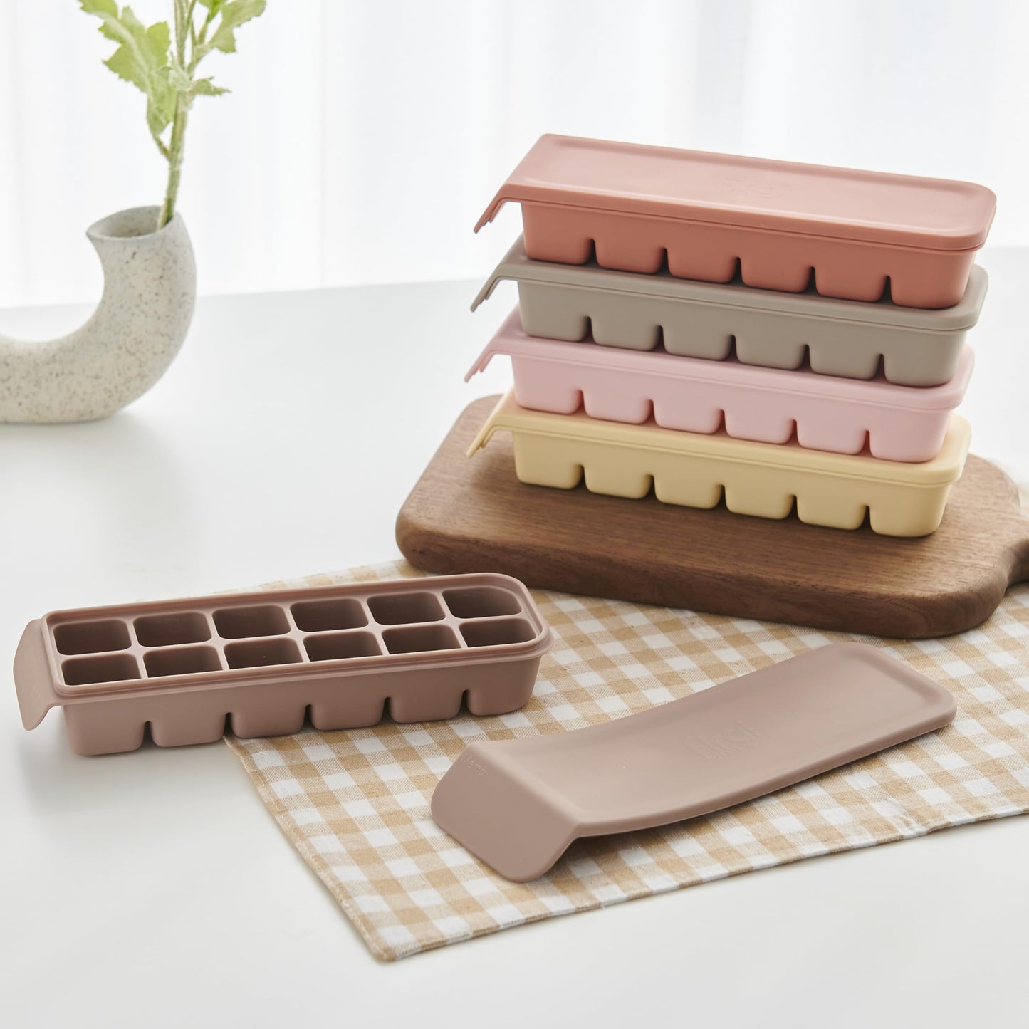4 Section-1.7oz Gray 100% Food Grade Silicone Ice Cube Tray Food Container with Airtight Locking Lid, Fruit Vegetable Purees, Breastmilk Storage for Baby & Toddler Food | BPA Free Korea Made