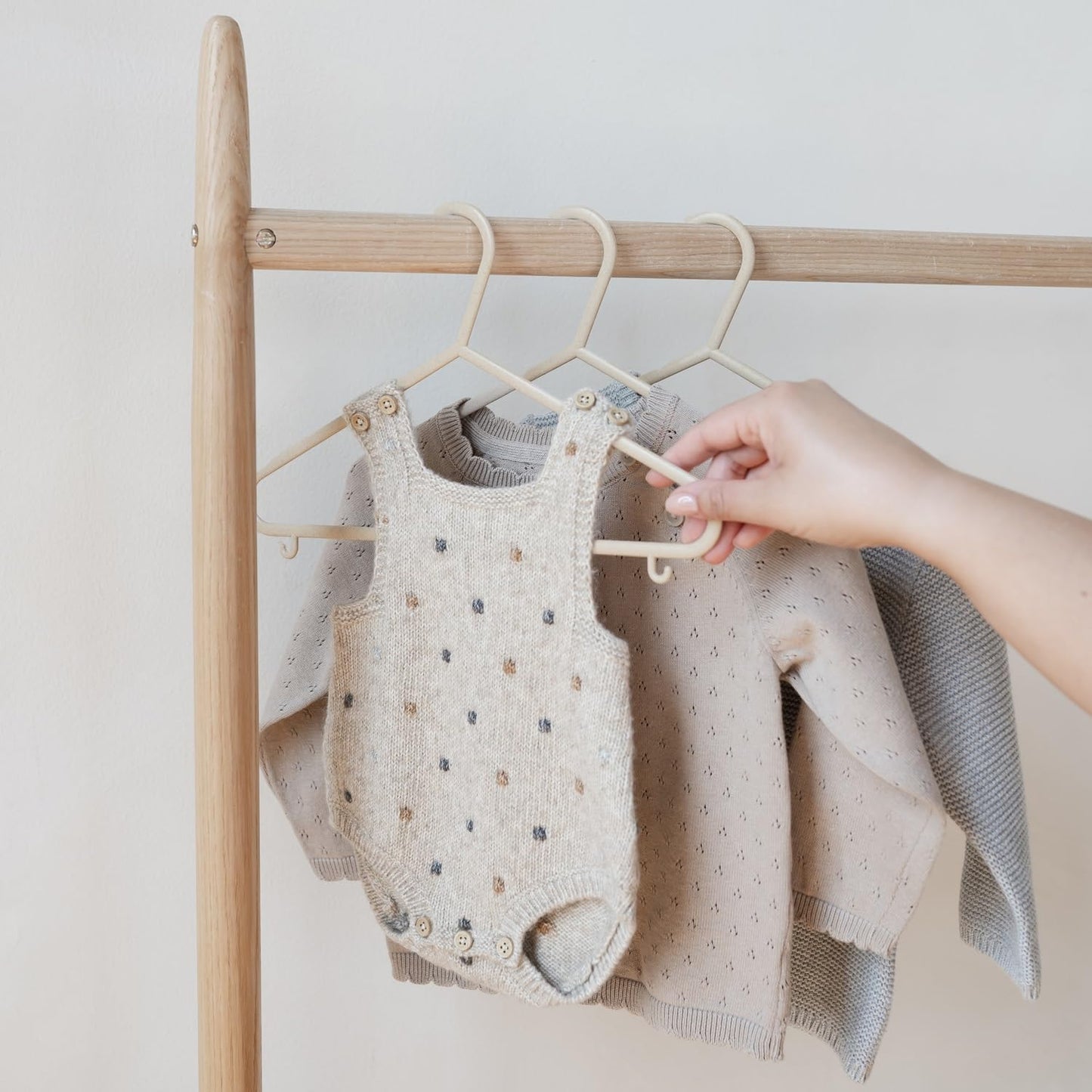 Sustainable Wheat Straw Plastic Toddler & Kids Hangers – Pack of 30