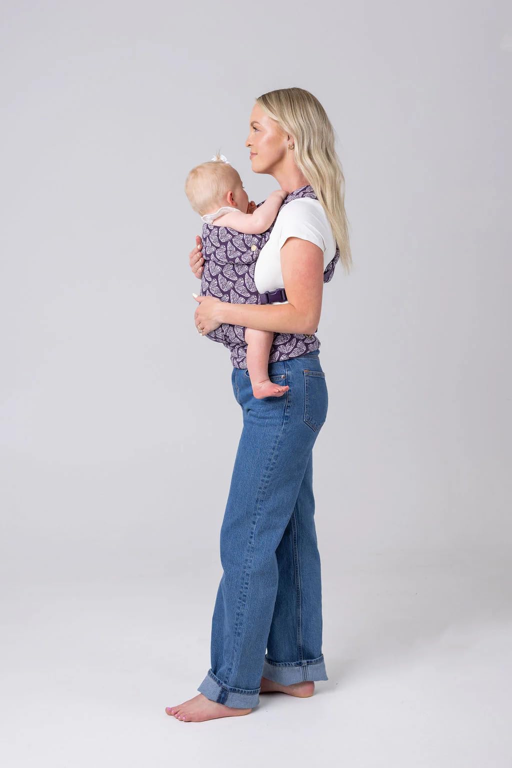 Mabē Monarch Ergonomic Baby Carrier – Premium Cotton Soft Structured Newborn to Toddler Carrier with Hip-Healthy Design, 3 Carry Positions (7-35lbs), Lightweight & Breathable, (Ivory)