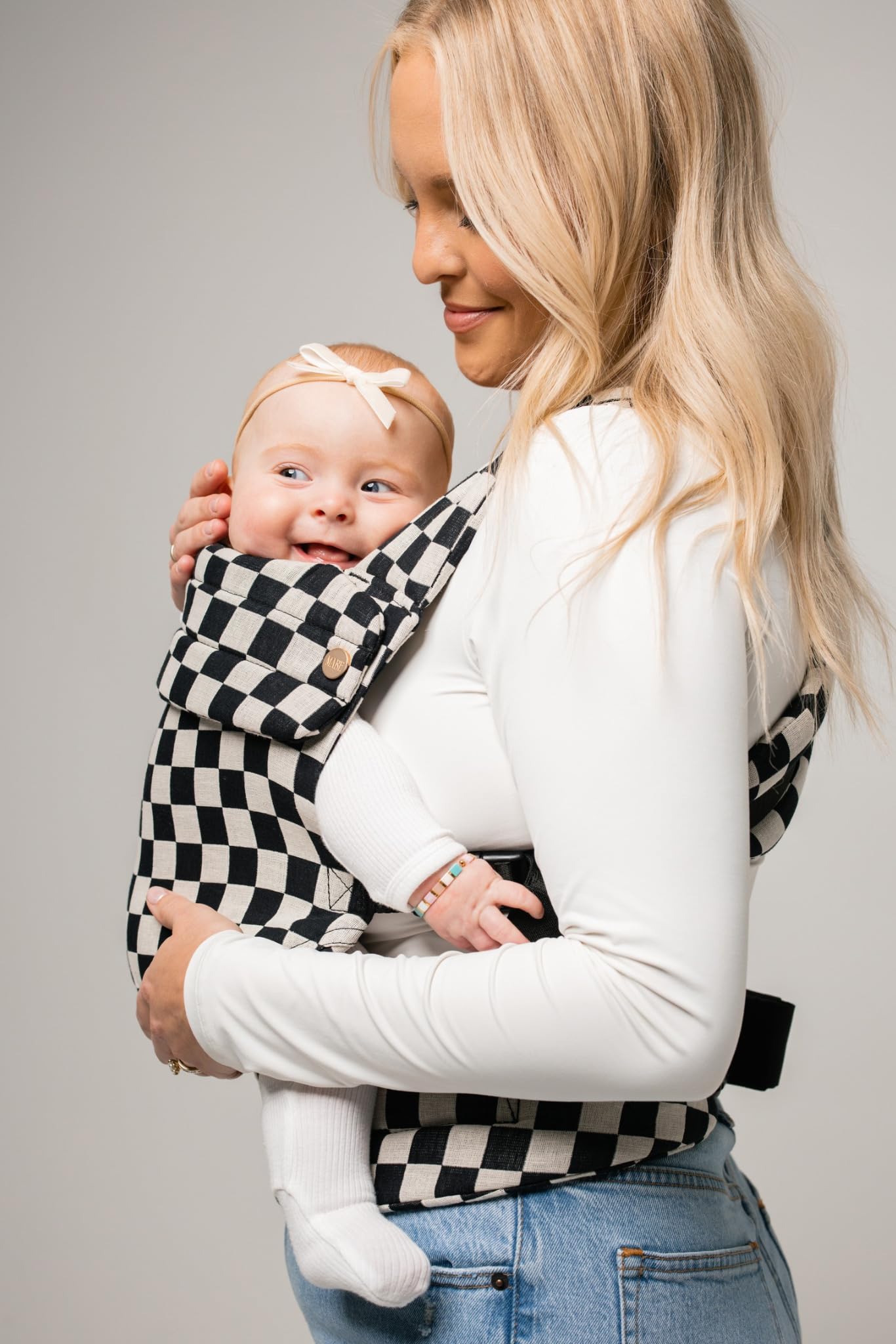 Mabē Monarch Ergonomic Baby Carrier – Premium Cotton Soft Structured Newborn to Toddler Carrier with Hip-Healthy Design, 3 Carry Positions (7-35lbs), Lightweight & Breathable, (Ivory)