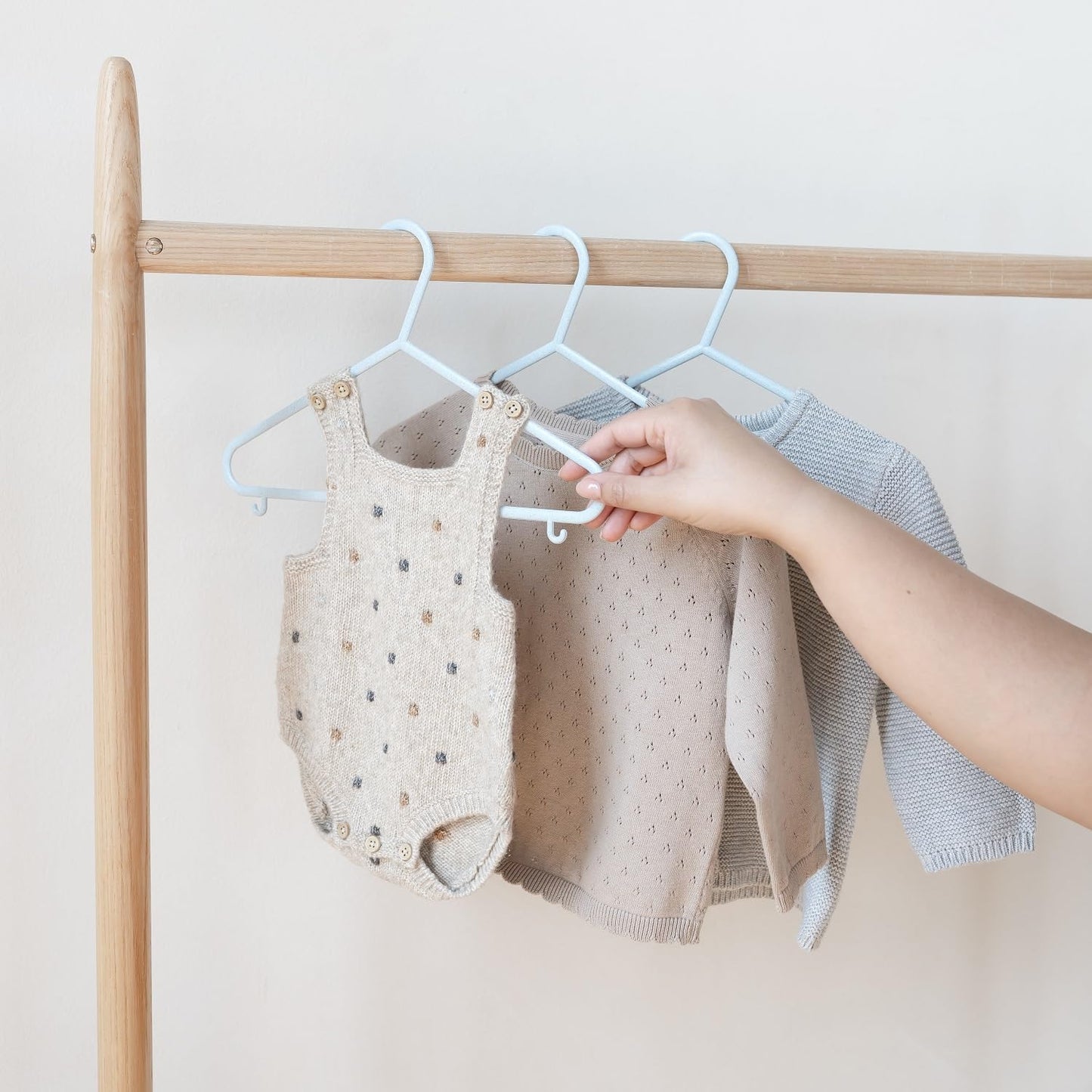Sustainable Wheat Straw Plastic Toddler & Kids Hangers – Pack of 30