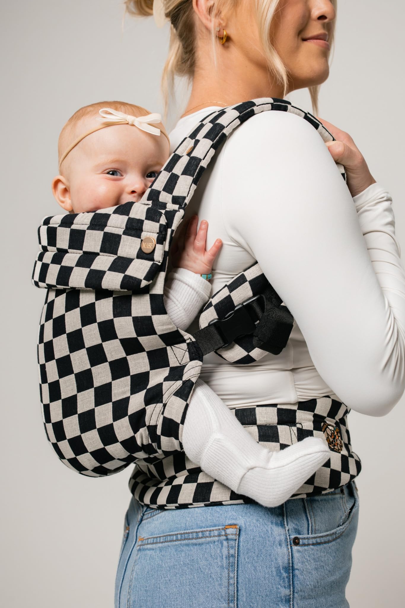 Mabē Monarch Ergonomic Baby Carrier – Premium Cotton Soft Structured Newborn to Toddler Carrier with Hip-Healthy Design, 3 Carry Positions (7-35lbs), Lightweight & Breathable, (Ivory)