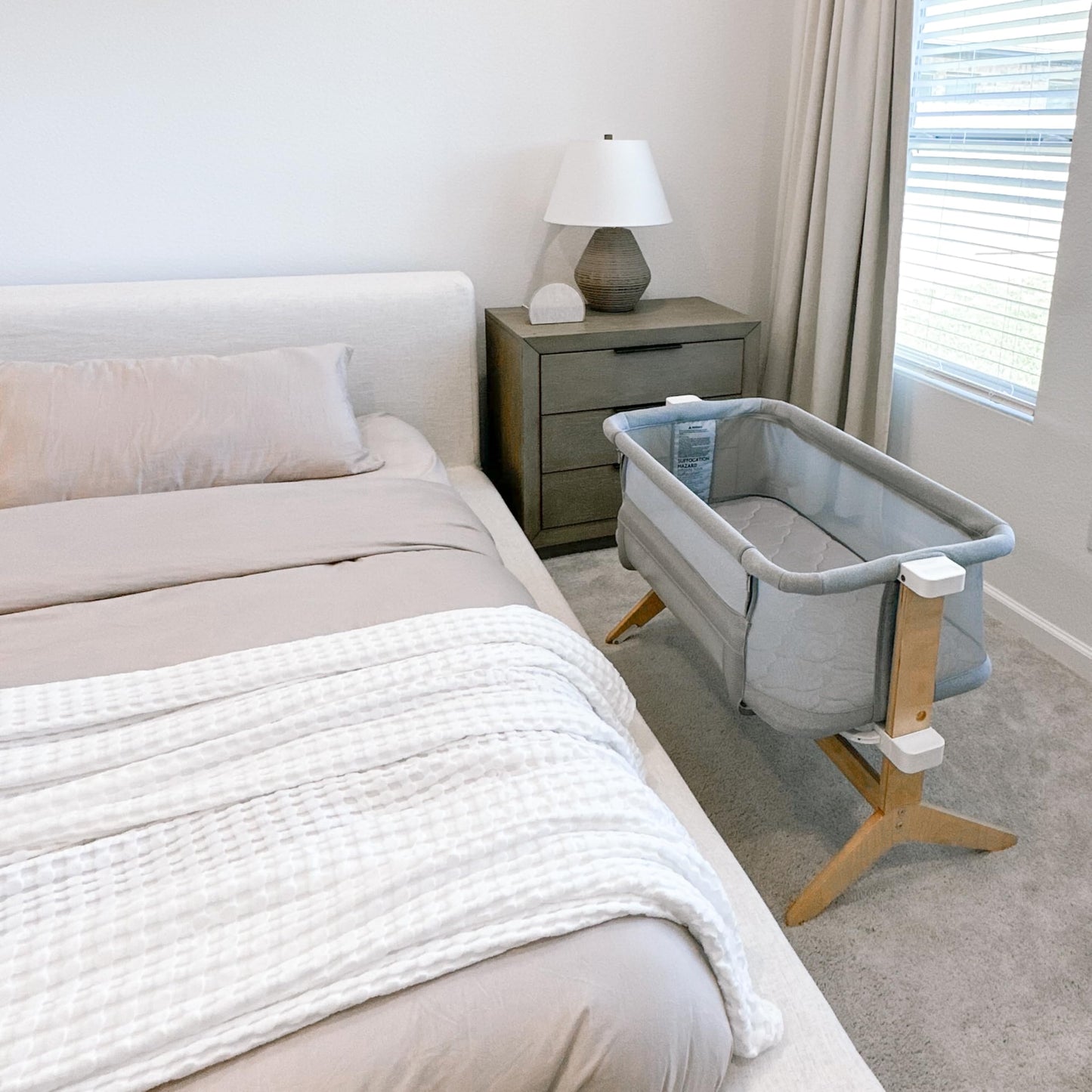 Newton Baby Essential Bassinet – Ultra-Breathable, Completely Washable, More Airflow for Safer, Cooler Sleep, Non-Toxic, Bedside Sleeper, Storage Shelf