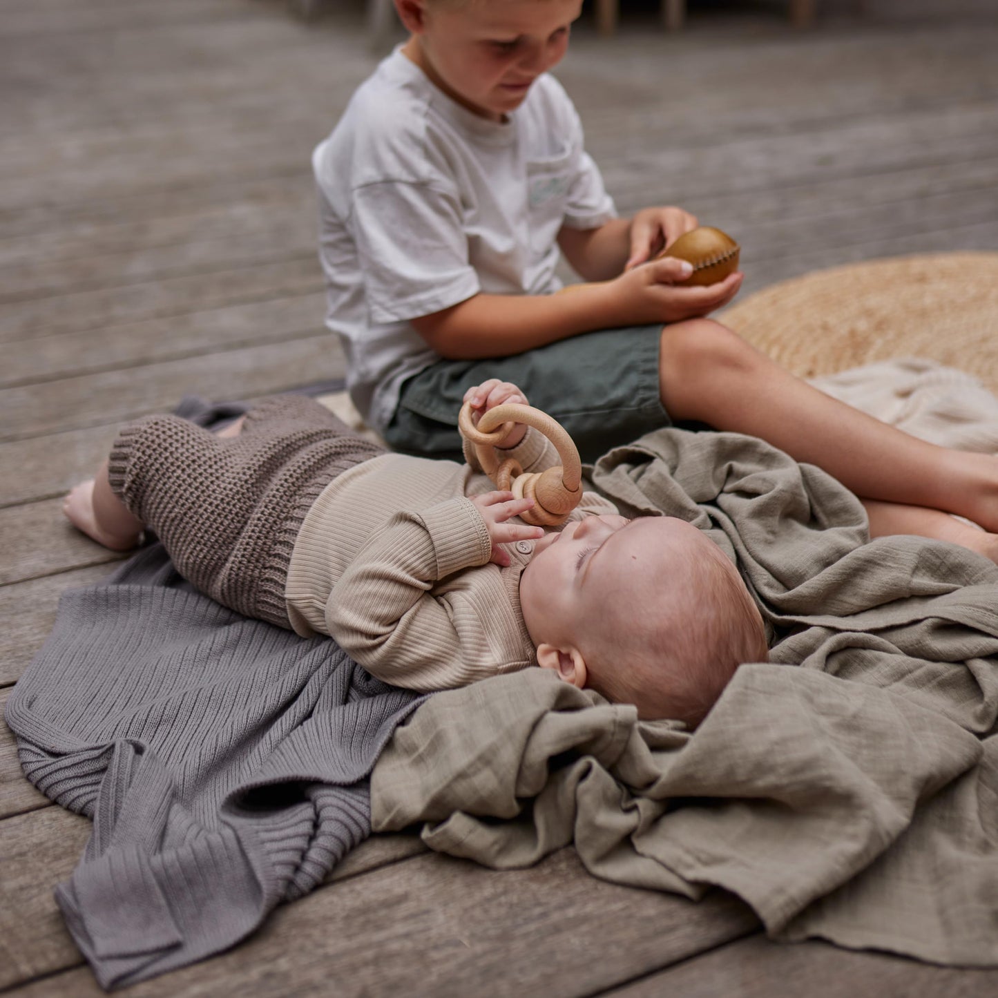 Knitted Organic Cotton Baby Blanket- Swaddle Blanket, 30" x 40" Soft Receiving Blanket for Newborn (Mochachino)