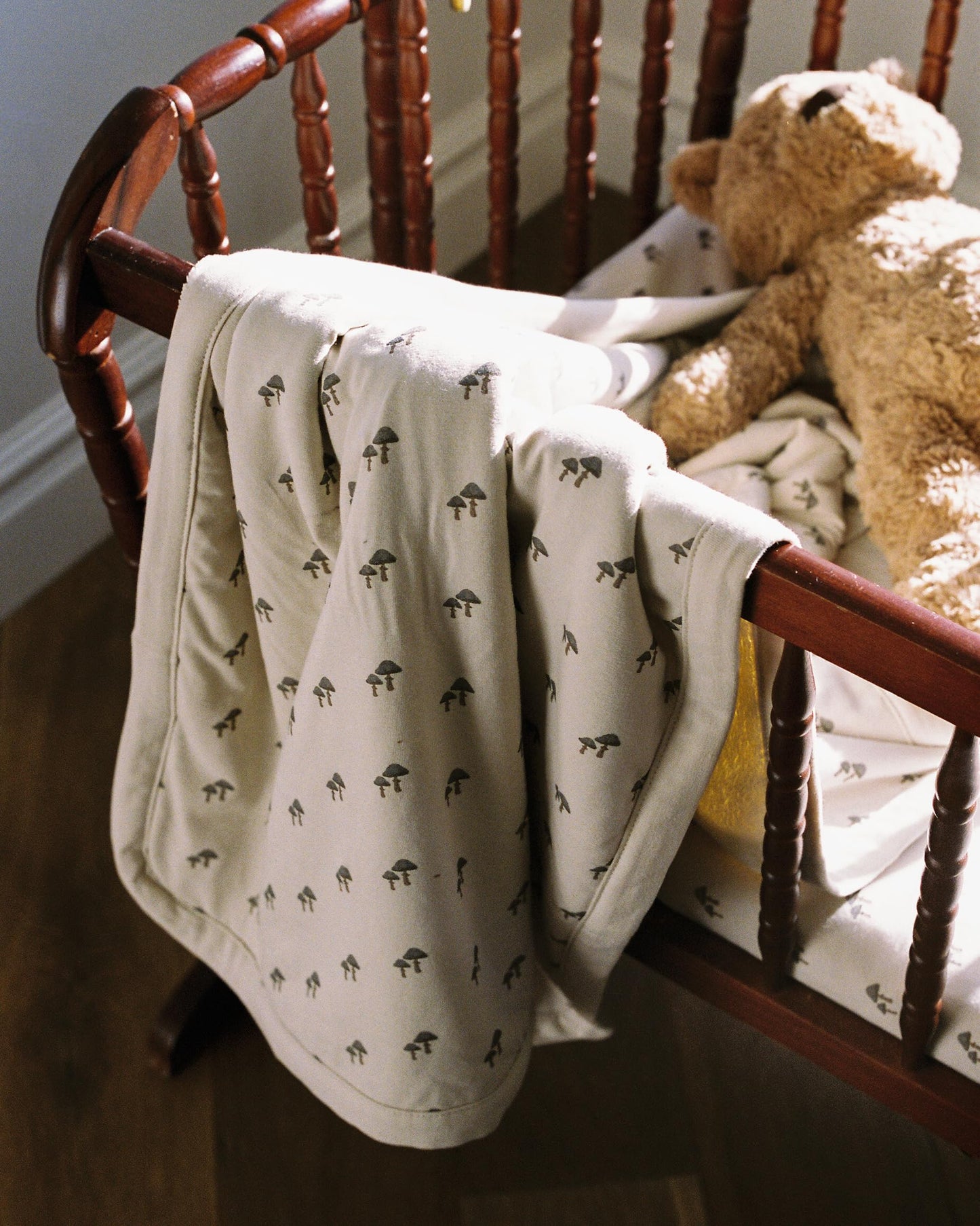 Oilo Baby Blanket, Luxury Soft Plush Backing & 100% Turkish Cotton Jersey Print