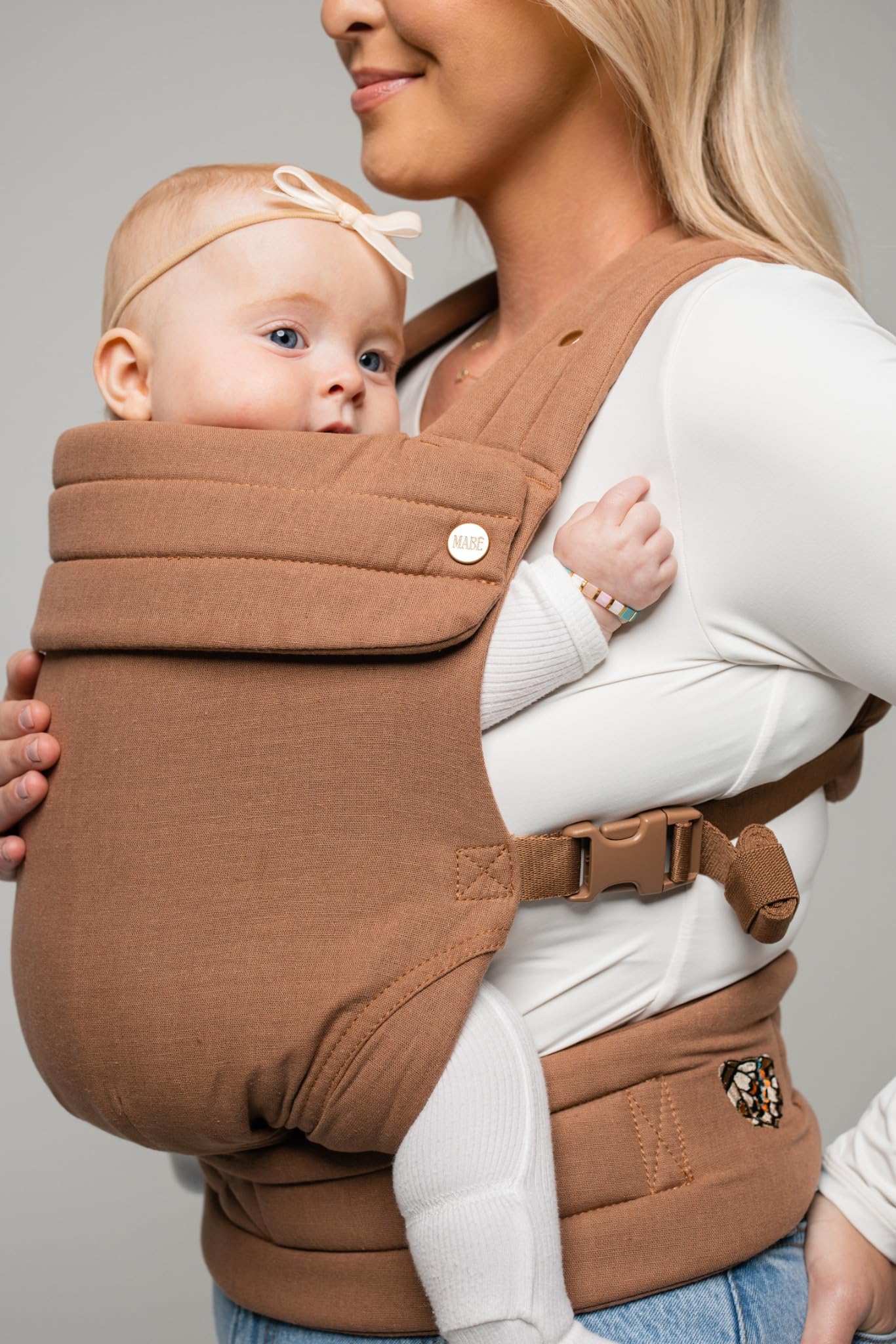 Mabē Monarch Ergonomic Baby Carrier – Premium Cotton Soft Structured Newborn to Toddler Carrier with Hip-Healthy Design, 3 Carry Positions (7-35lbs), Lightweight & Breathable, (Ivory)